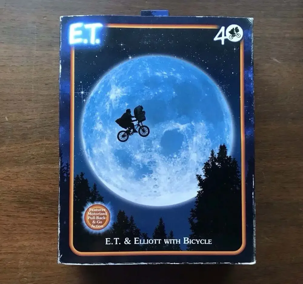 NECA E.T. 40th Anniversary Elliott And E.T. On Bicycle 7 Inch Scale Action Figur